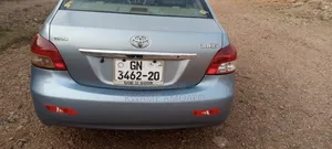 Toyota Belta 2009 Blue