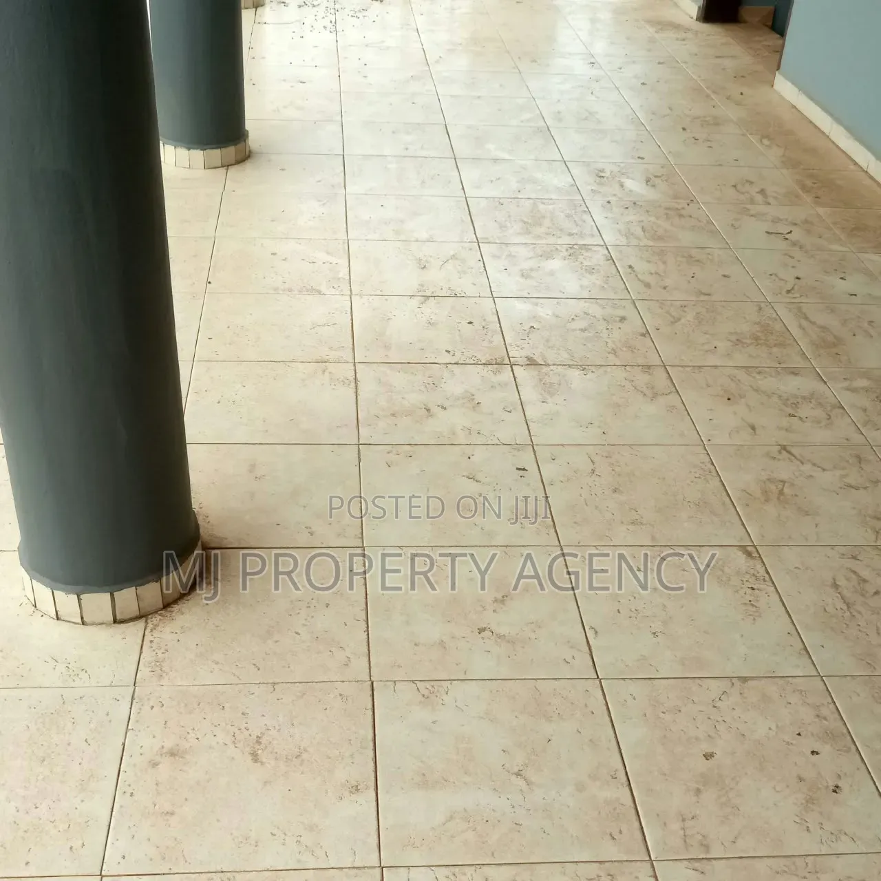 3bdrm Apartment in Golf City-Saki, Community 25 for rent