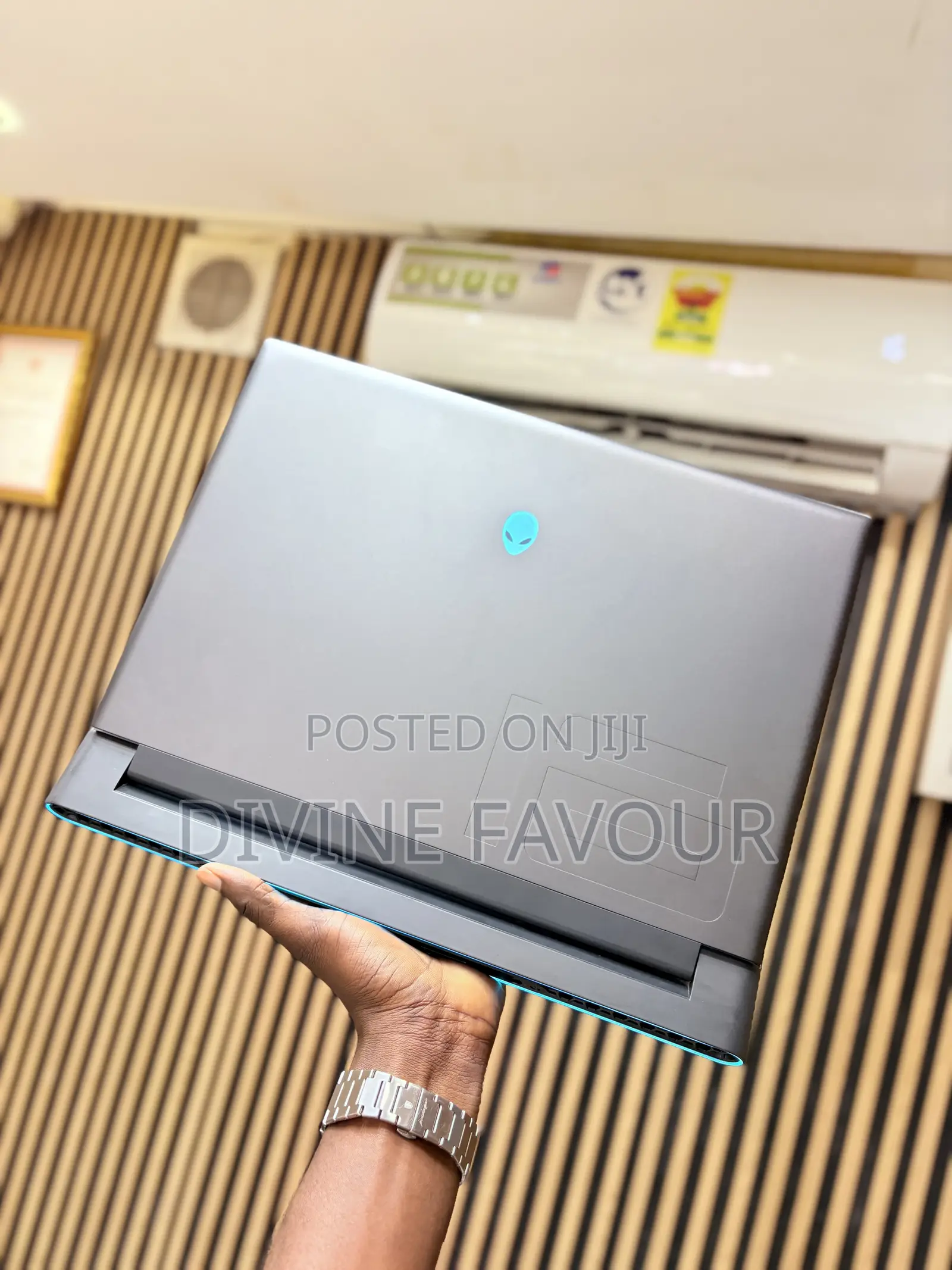 New Laptop Alienware M16 R1 32GB Intel Core i9 SSD 1T