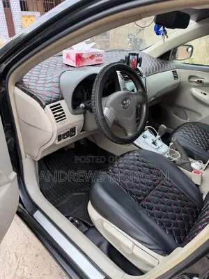 Toyota Corolla 2010 Gray