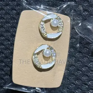 Earrings With Pearl Details