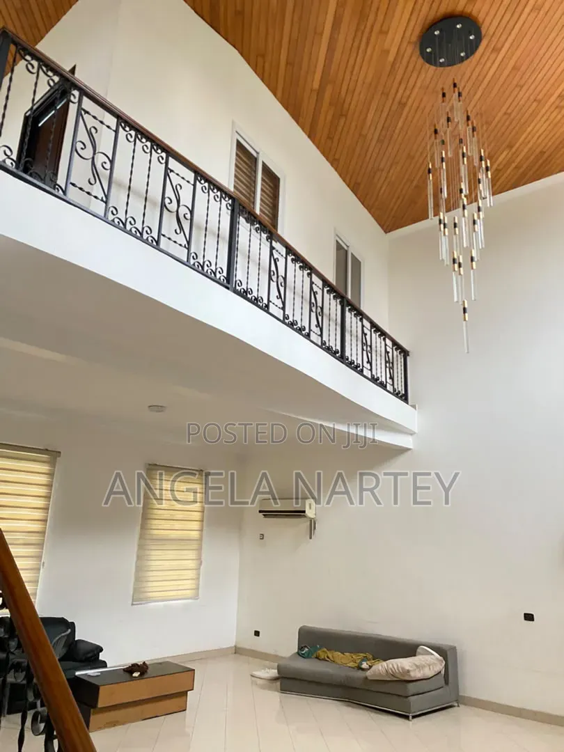 5bdrm House in Transacco Estates, Accra Metropolitan for sale