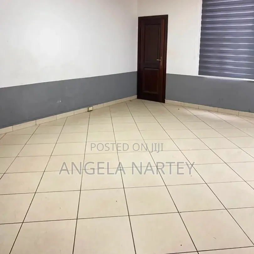 5bdrm House in Transacco Estates, Accra Metropolitan for sale