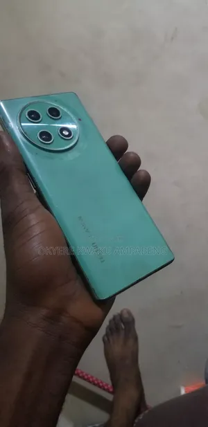 Mobile Phone 256 GB Green