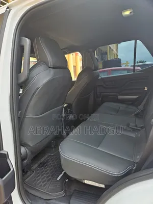 Toyota 4-Runner 2025 White