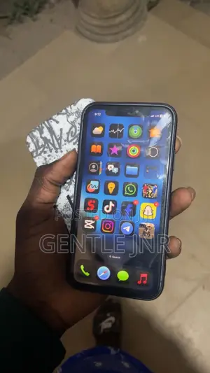 New Apple iPhone XR 64 GB Black