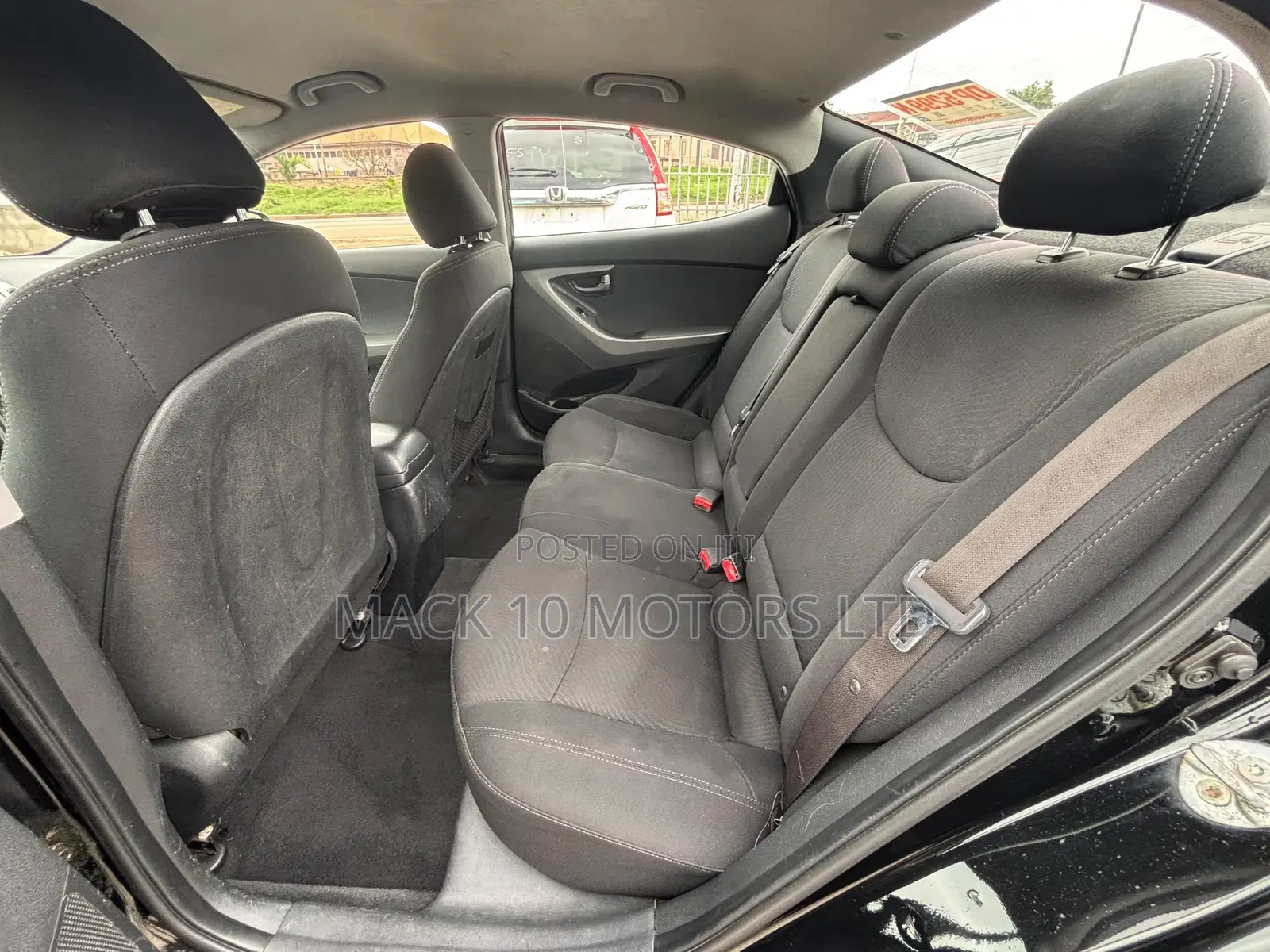 Hyundai Elantra SE 4dr Sedan (1.8L 4cyl 6A) 2015 Black