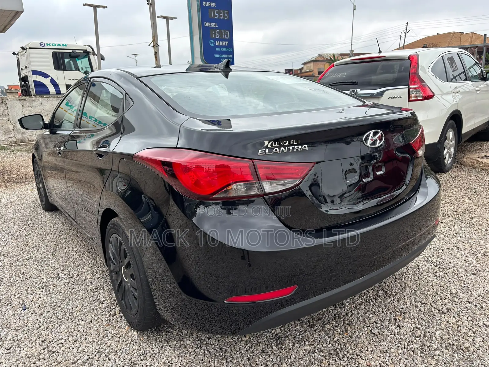 Hyundai Elantra SE 4dr Sedan (1.8L 4cyl 6A) 2015 Black