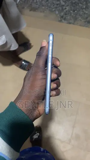 New Apple iPhone XR 64 GB Black