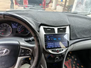 Hyundai Accent 2012 Black