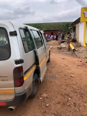 Toyota HiAce 2008 Brown