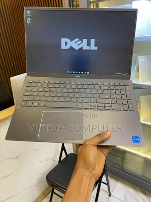Laptop Dell Inspiron 15 5502 8GB Intel Core i5 SSD 256GB