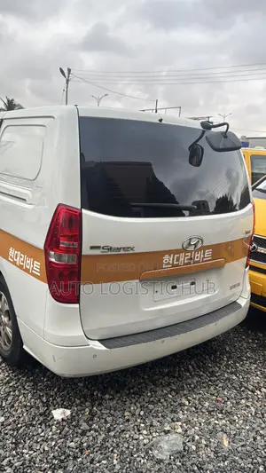Hyundai Starex 2016 White