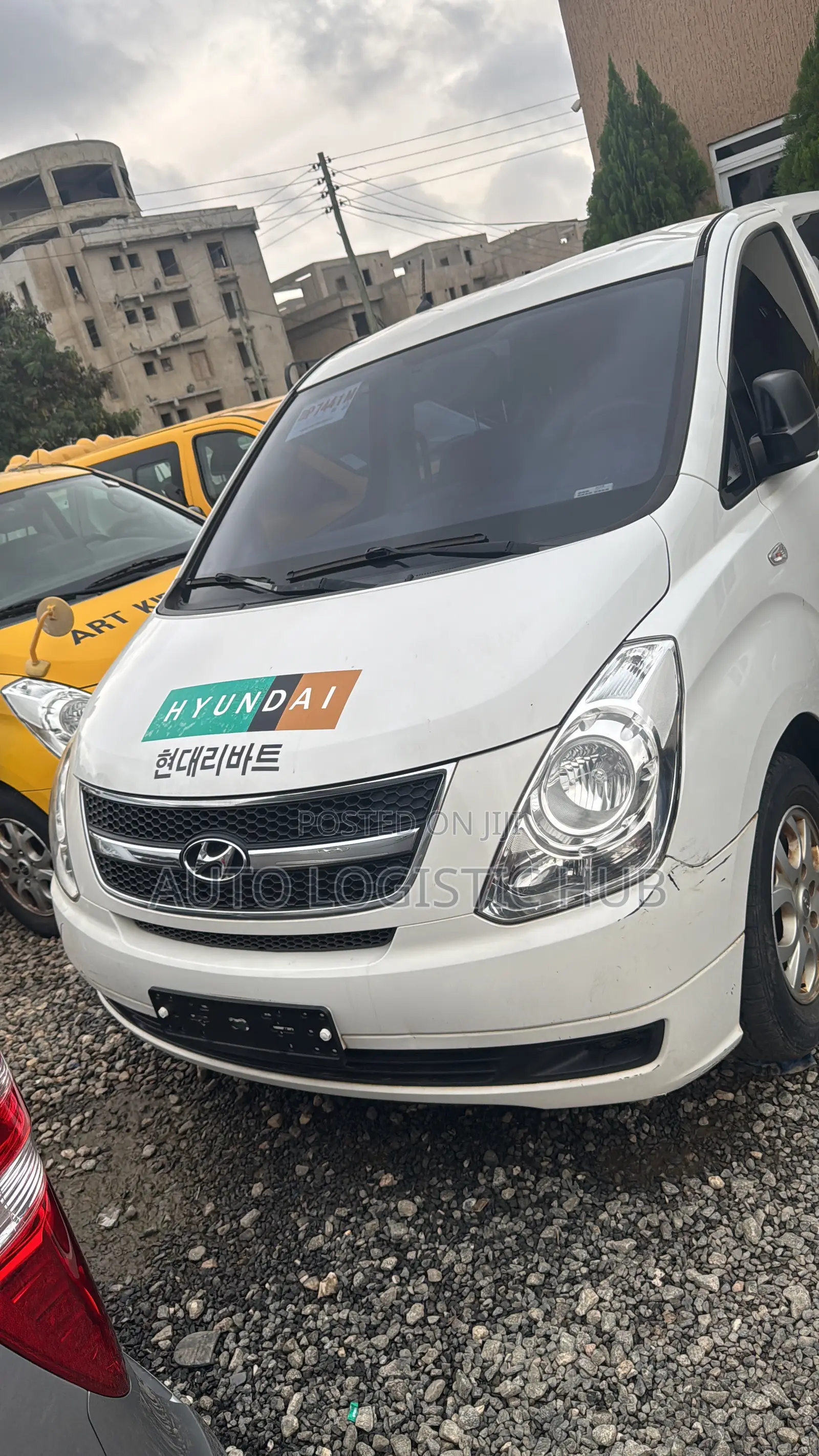 Hyundai Starex 2016 White