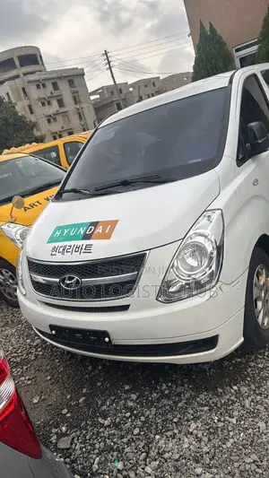 Hyundai Starex 2016 White