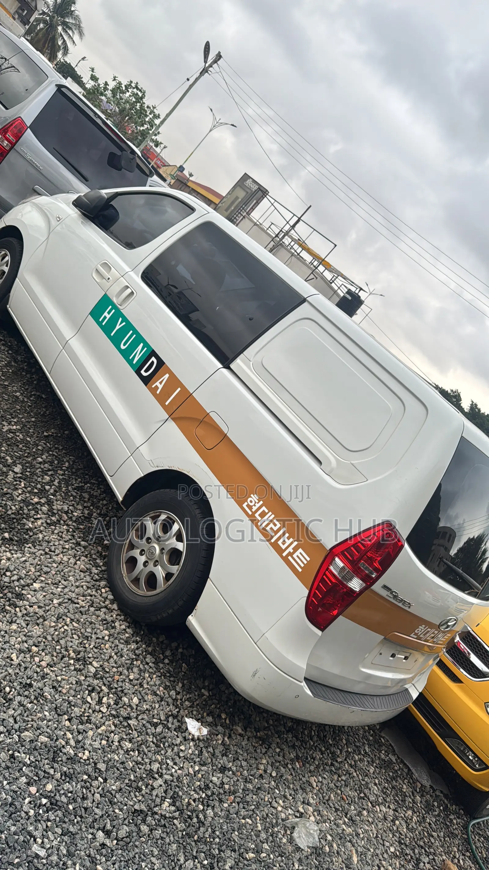 Hyundai Starex 2016 White
