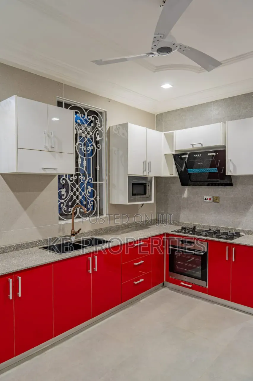 Furnished 4bdrm Apartment in Kb Properties, Manet Junction for rent