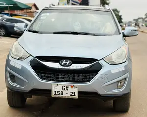Hyundai Tucson Limited AWD 2013 Silver