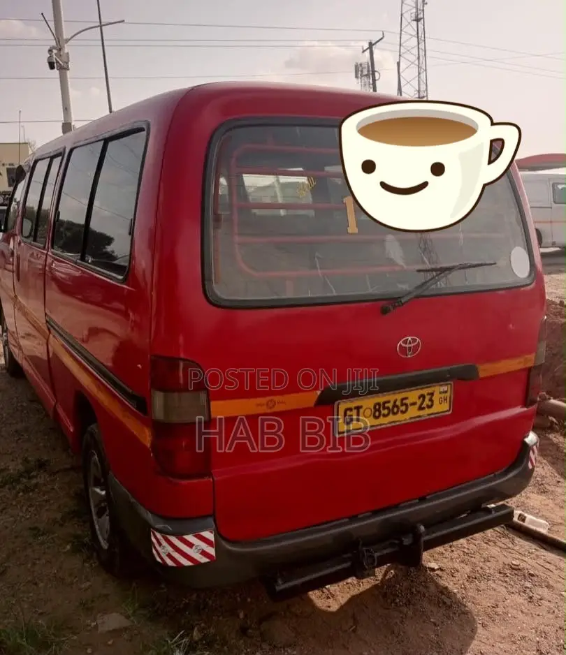 Toyota HiAce 2008 Red