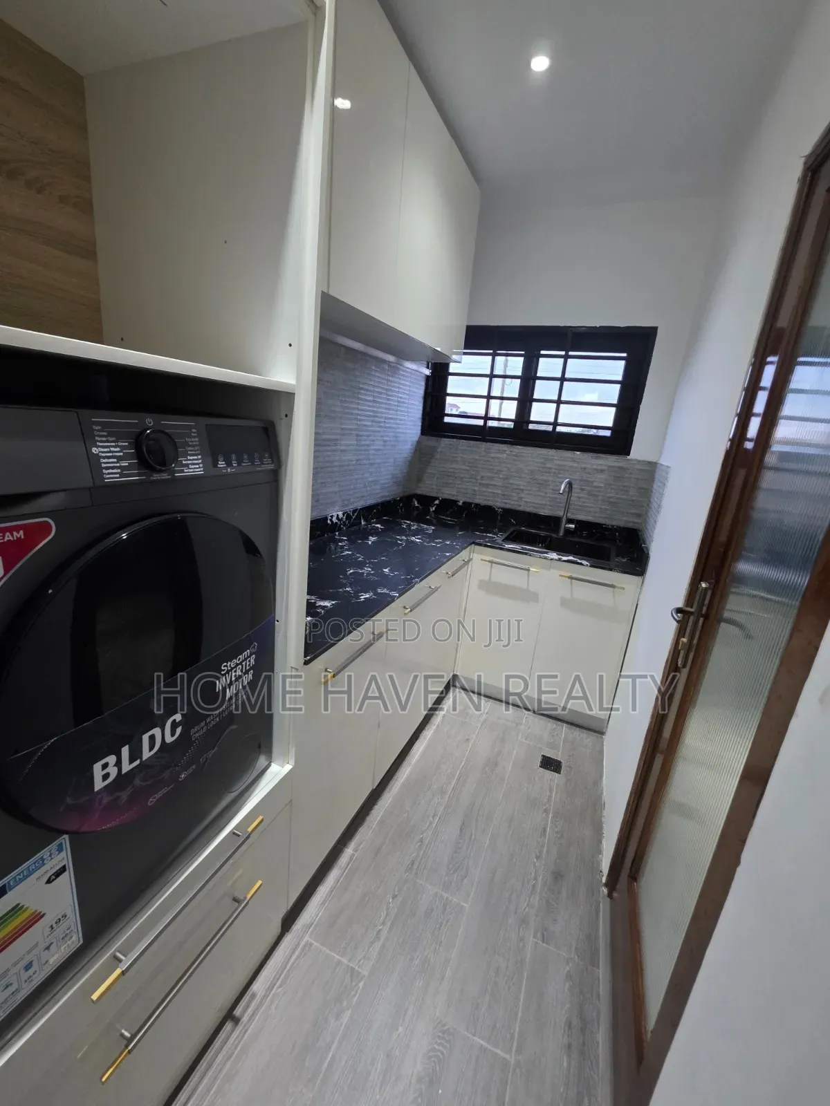 5bdrm House in Tse Addo, Tseaddo for rent