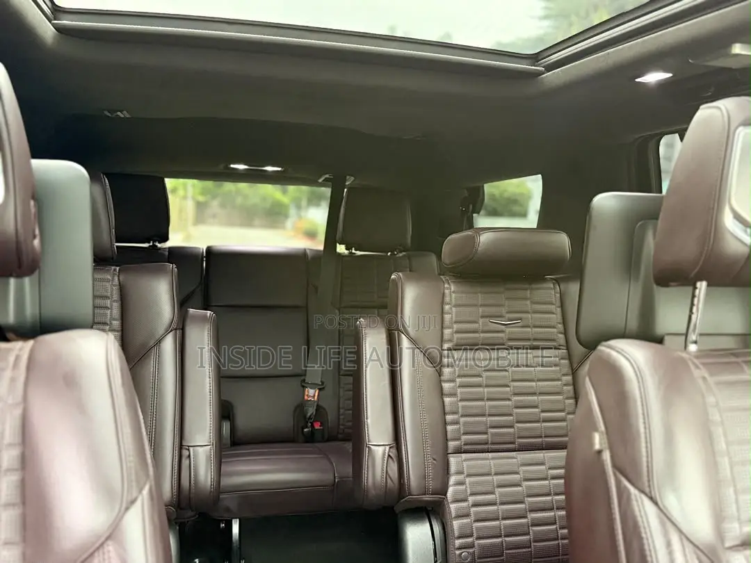 Cadillac Escalade 2023 White