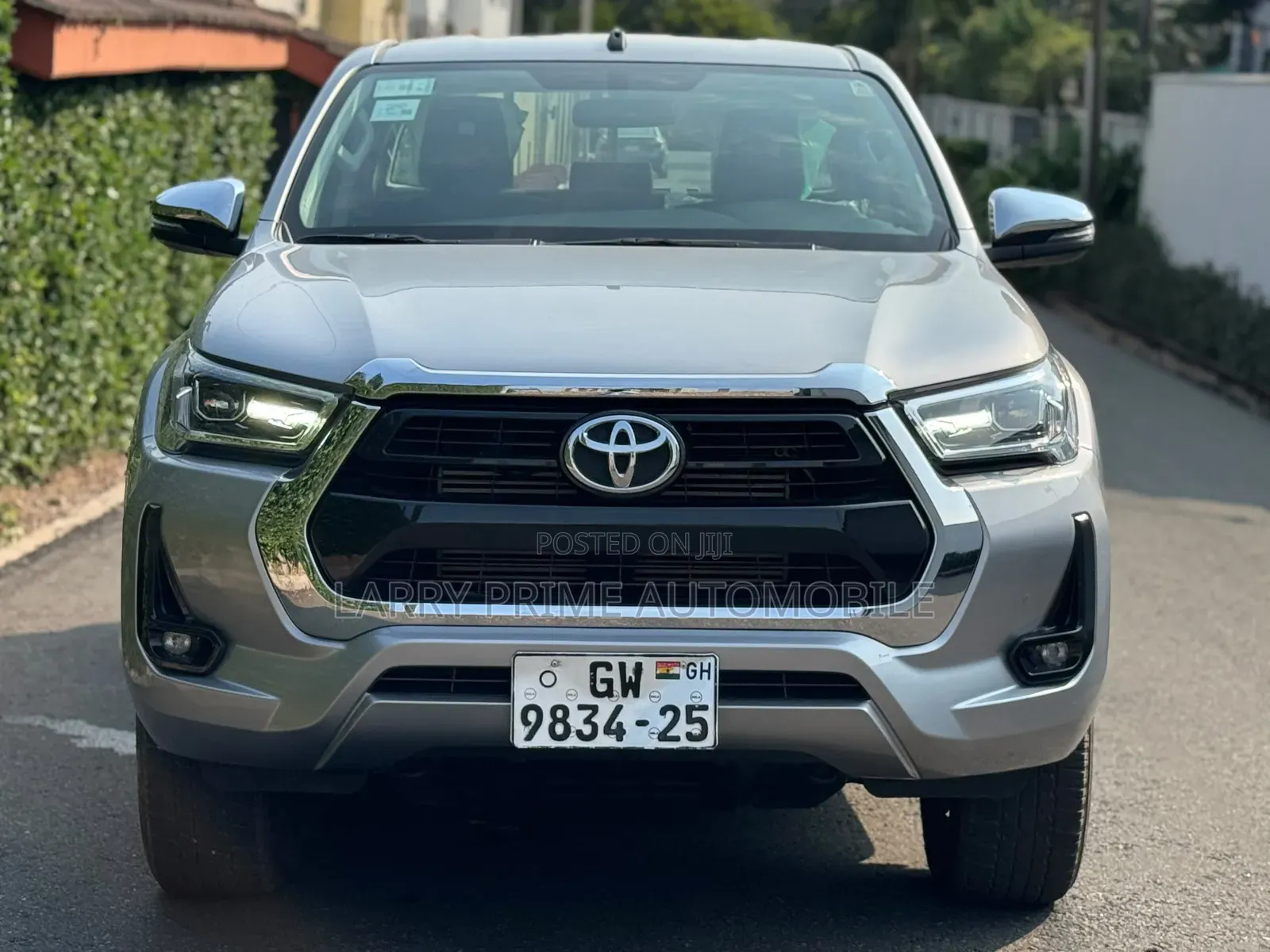 Toyota Hilux 2025 Gray