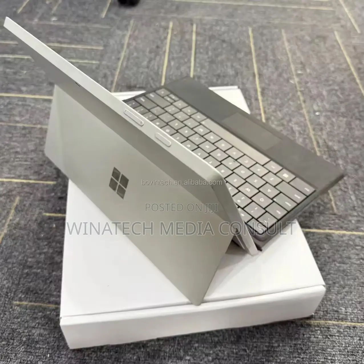 Microsoft Surface 64 GB Gray