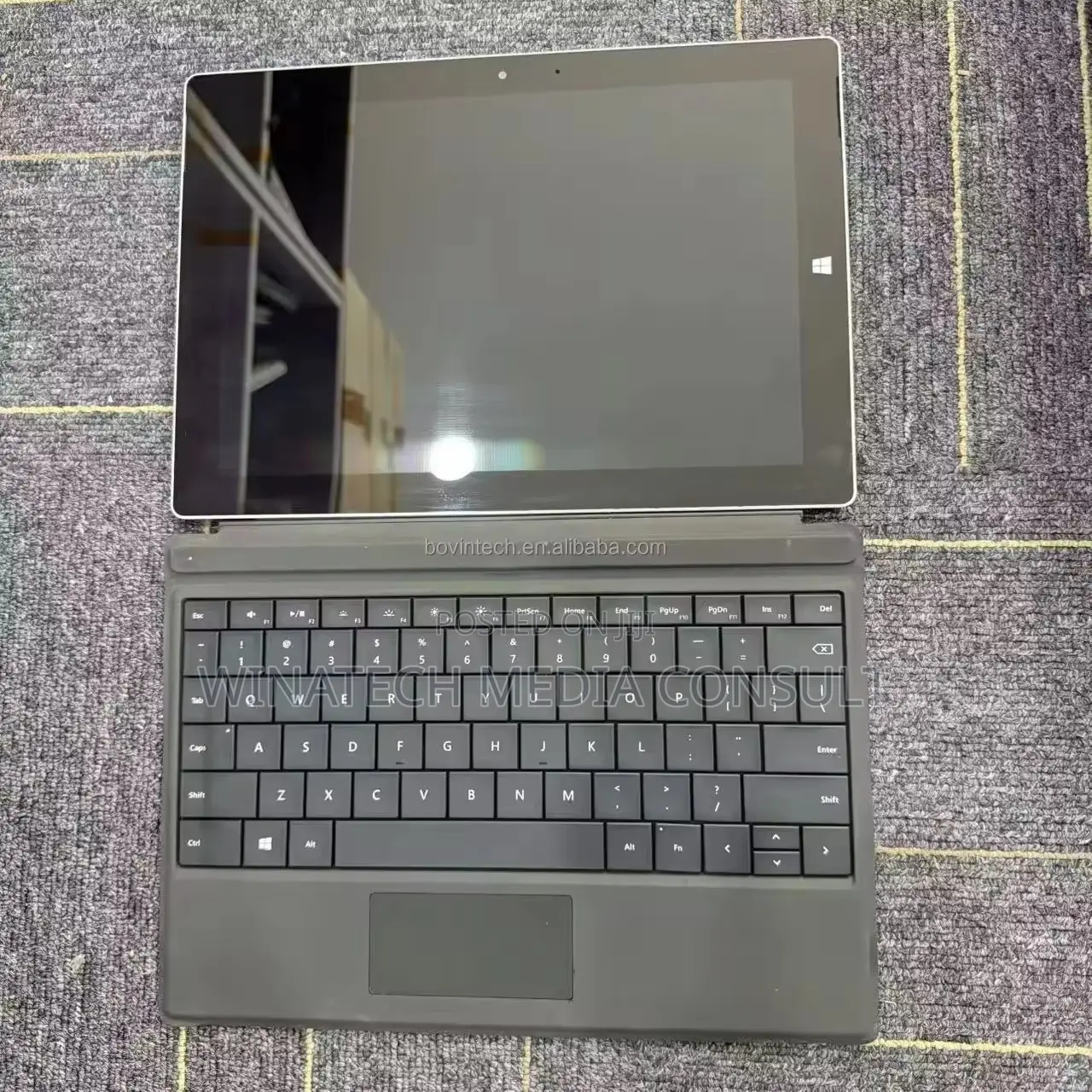Microsoft Surface 64 GB Gray