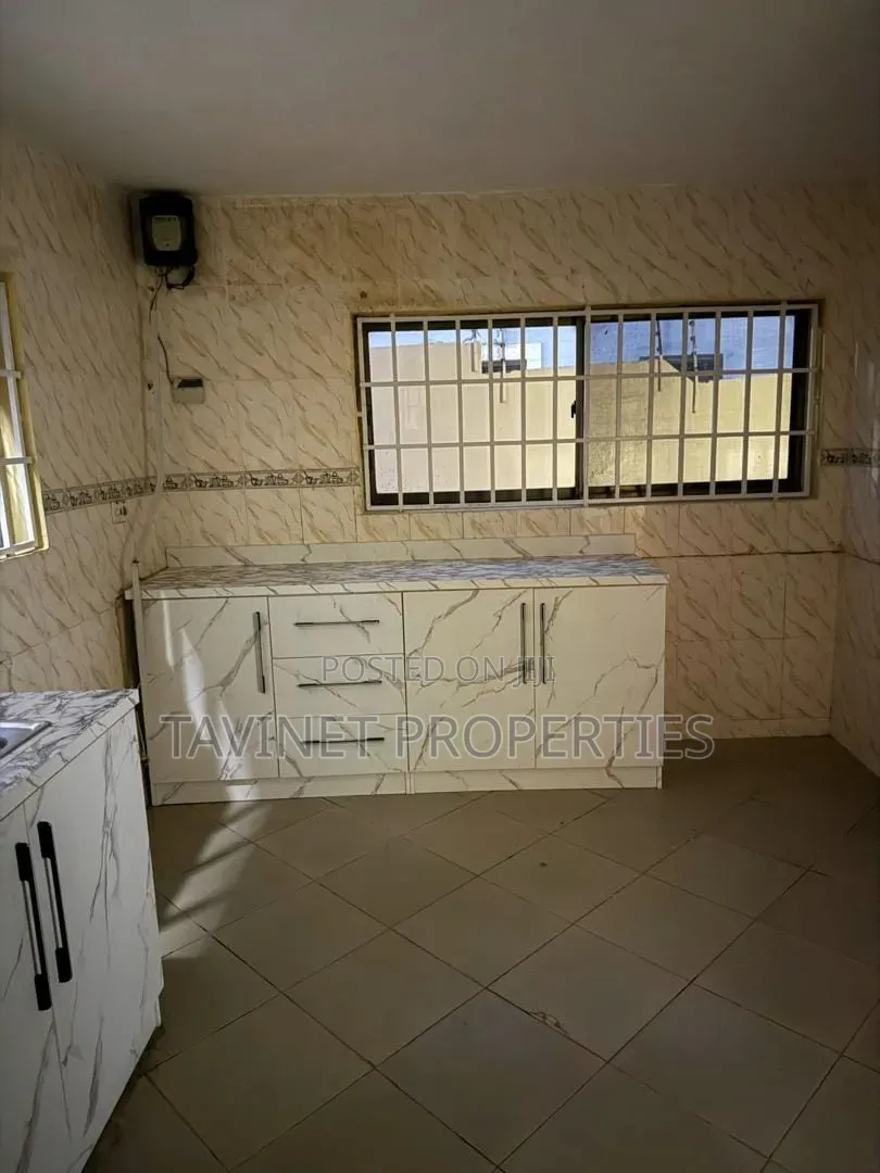 3bdrm House in Pure Water for sale