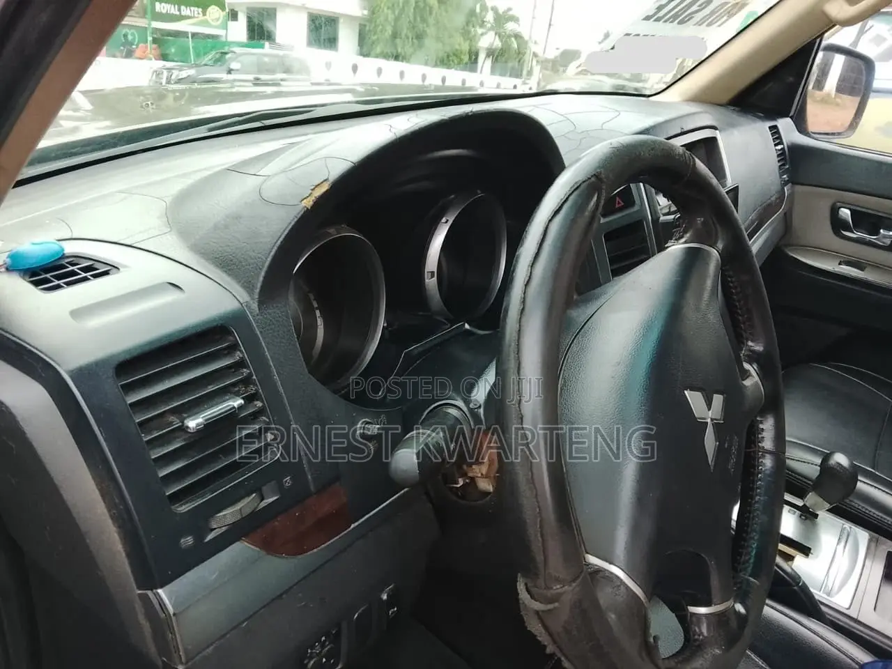 Mitsubishi Pajero 2015 Silver