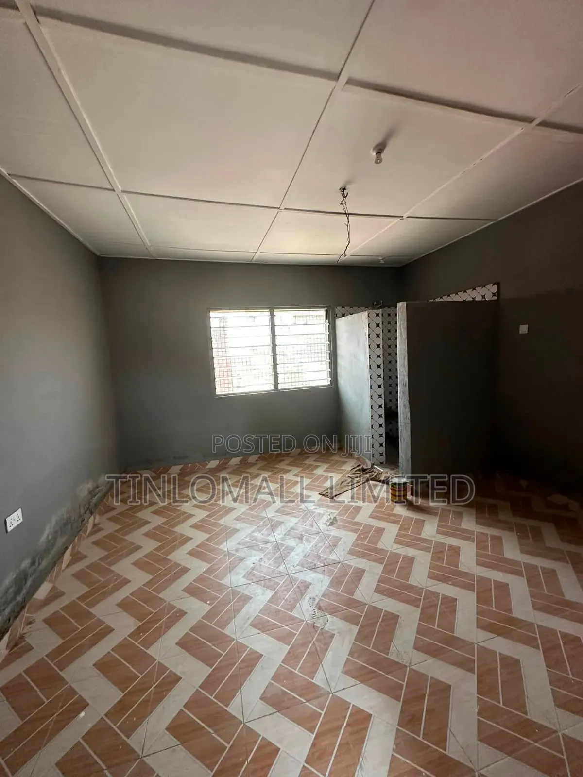 1bdrm House in Tinlomall, Ledzokuku-Krowor for rent
