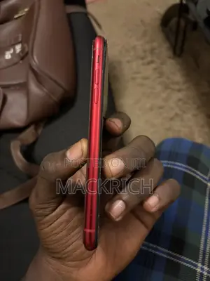 Apple iPhone XR 128 GB Red