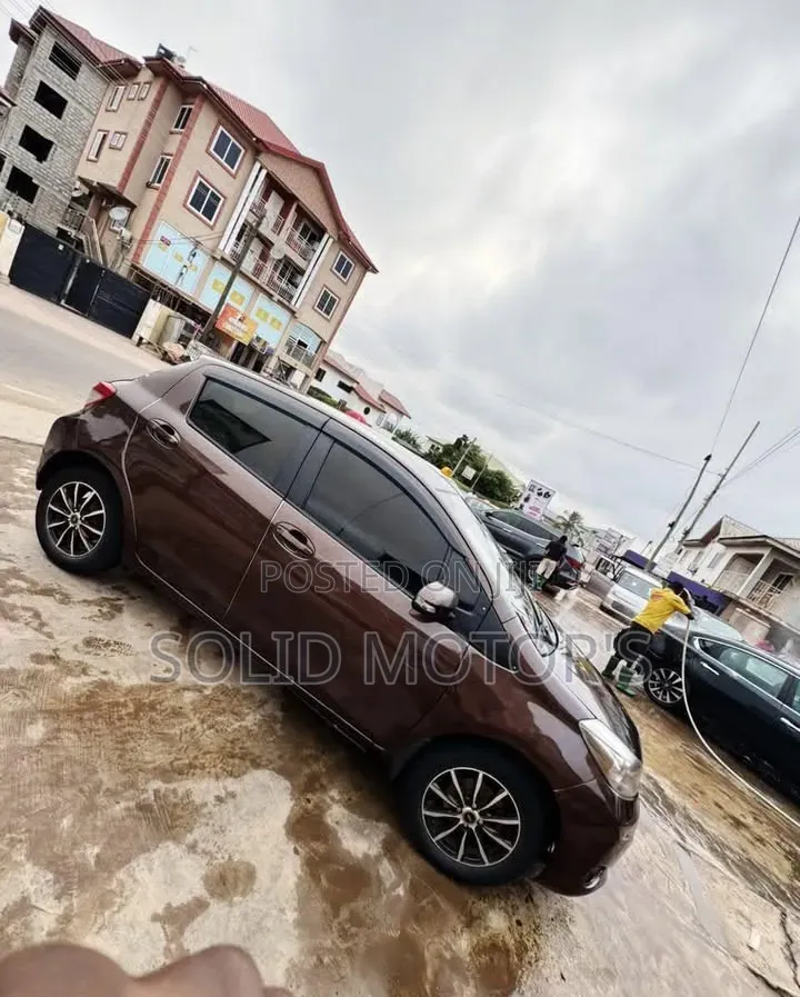 Toyota Vitz for Rent