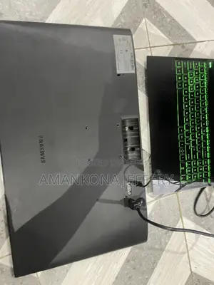 Samsung Monitor – Working Perfectly – Black Line on Screen