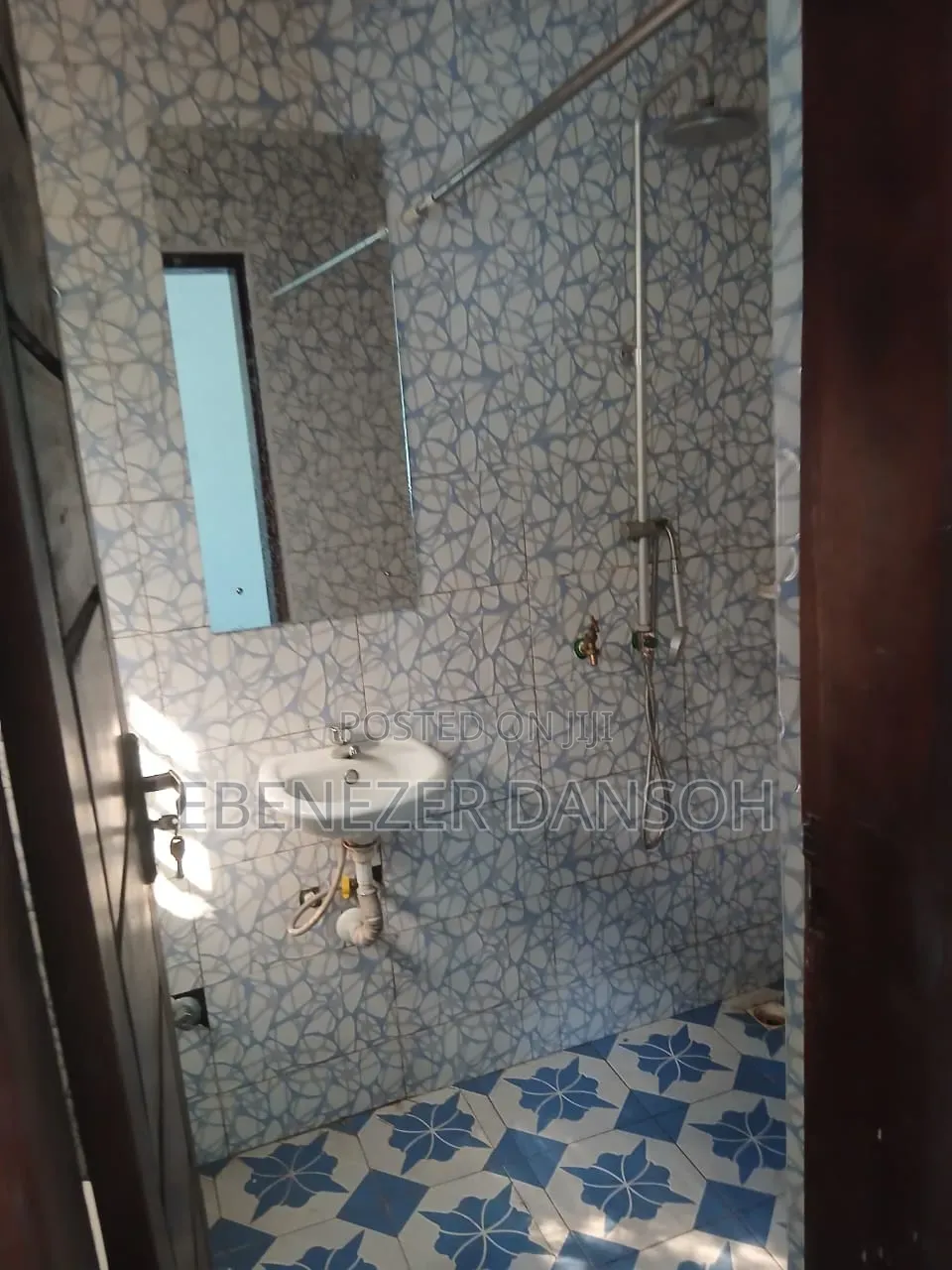 1bdrm Apartment in Bush Road Rasta, Tseaddo for rent