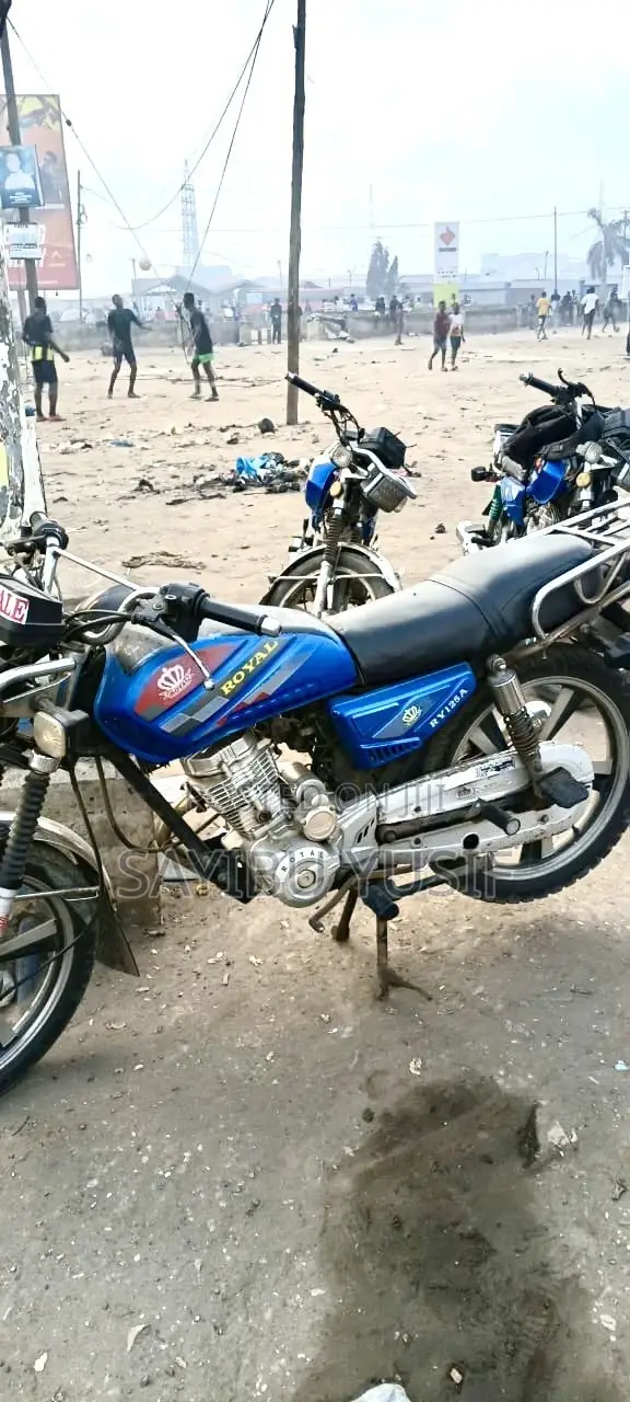 Royal Motorcycle 2022 Blue