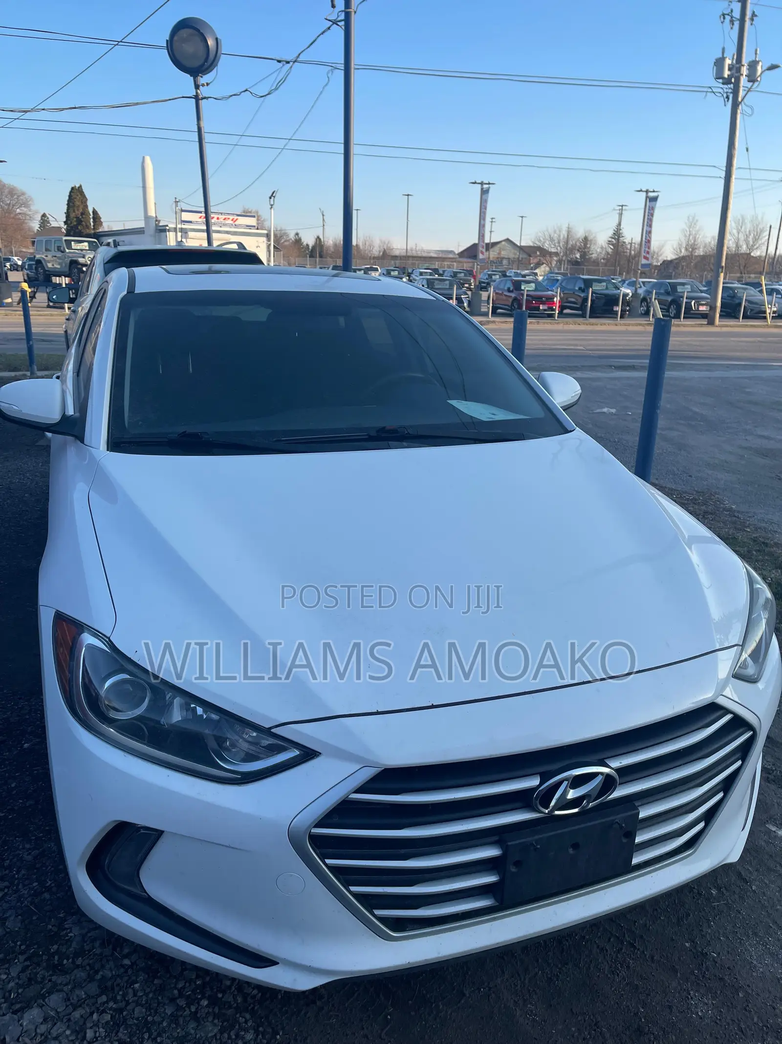 Hyundai Elantra SE Sedan FWD (2.0L 4cyl 6M) 2017 White