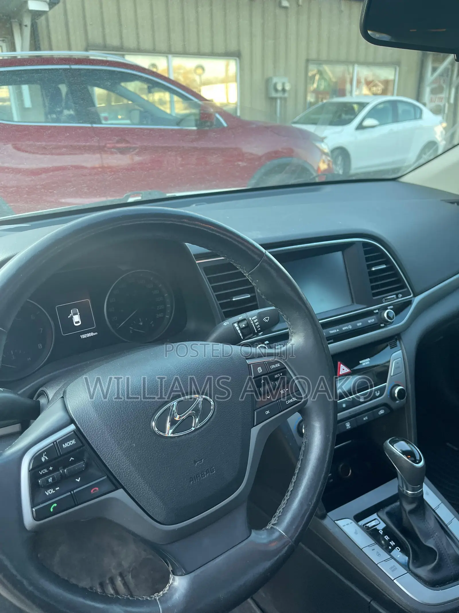 Hyundai Elantra SE Sedan FWD (2.0L 4cyl 6M) 2017 White