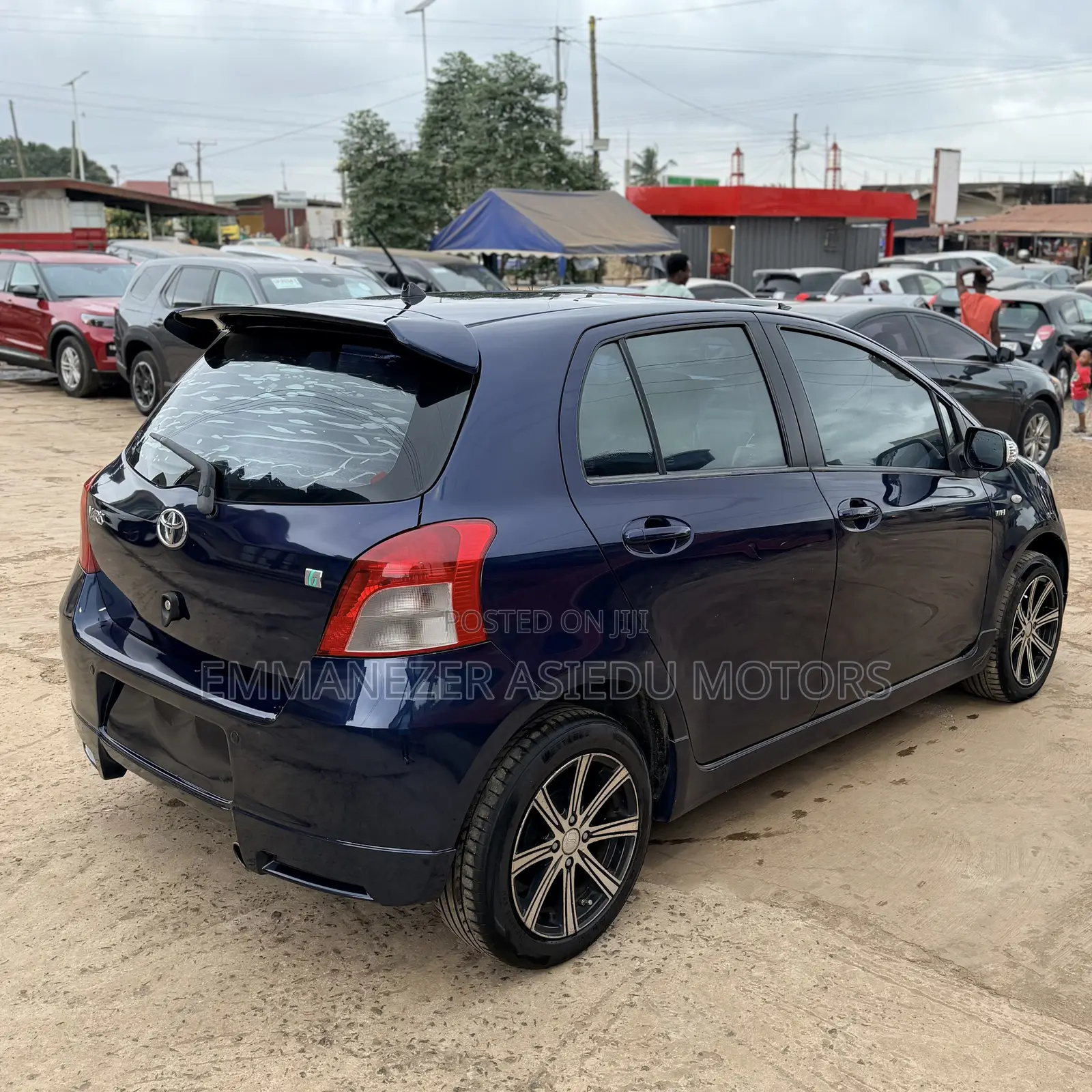 Toyota Yaris Base Hatchback 5dr 2010 Blue