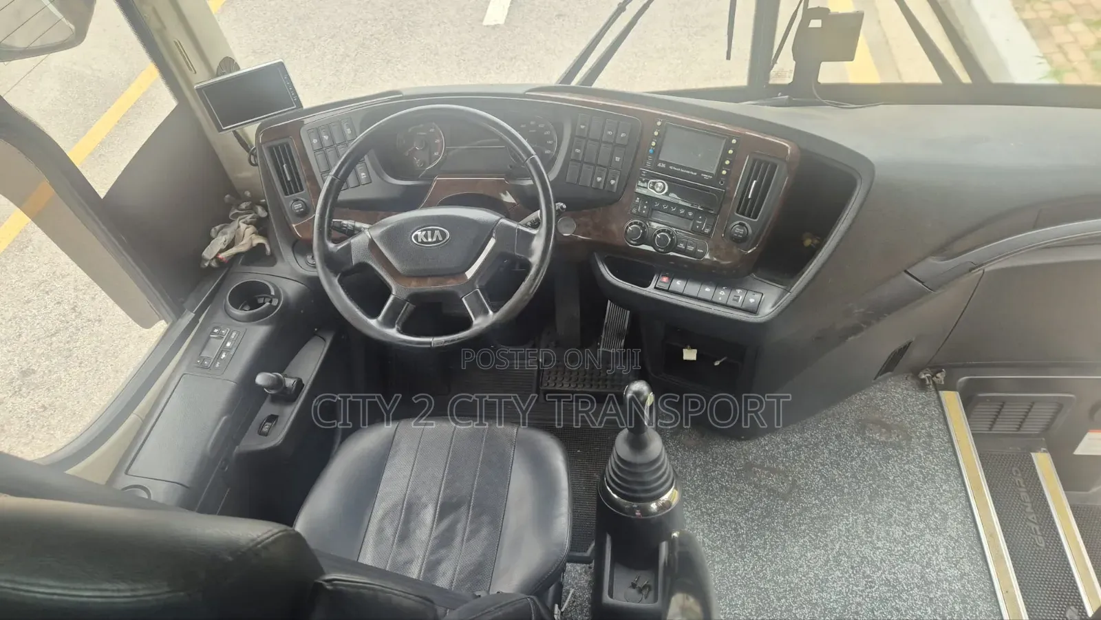 Kia Granbird 2016 White