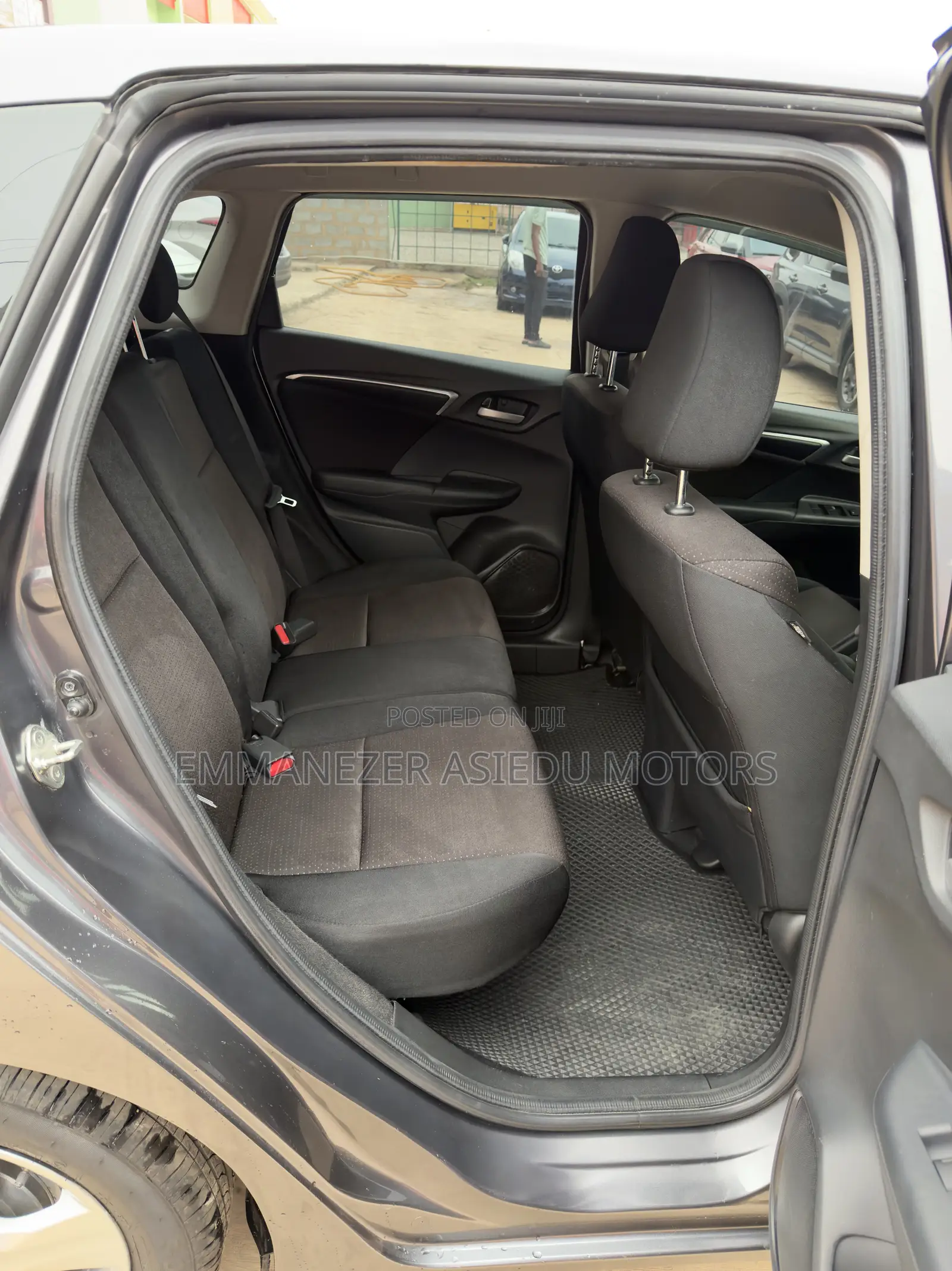 Honda Fit EX-L w/Navigation 4dr Hatchback (1.5L 4cyl CVT) 2015 Gray