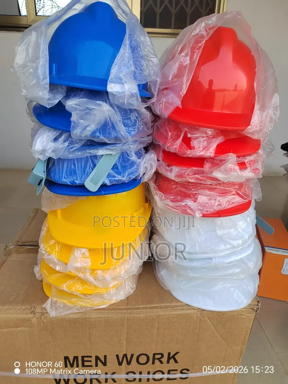 Safety Helmet (20 or More Pieces)