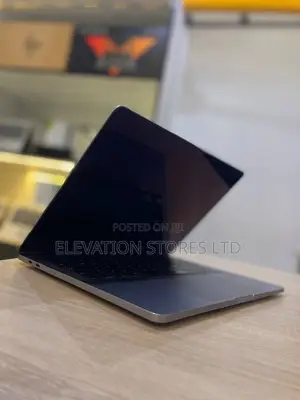 Laptop Apple MacBook Pro 2020 16GB Intel Core i7 SSD 512GB