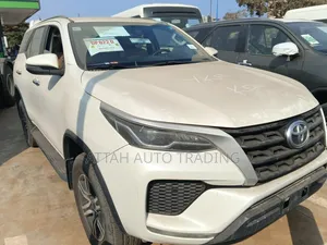 New Toyota Fortuner 2025 White