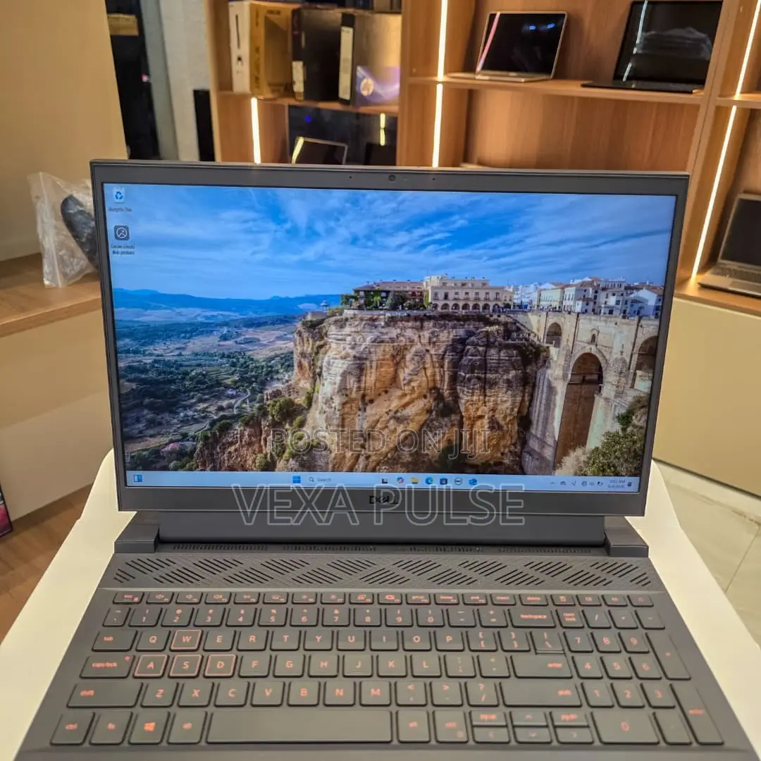 Laptop Dell G15 5511 16GB Intel Core i5 SSD 512GB