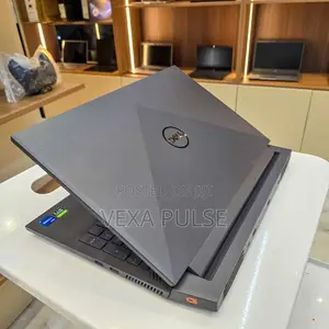 Laptop Dell G15 5511 16GB Intel Core i5 SSD 512GB