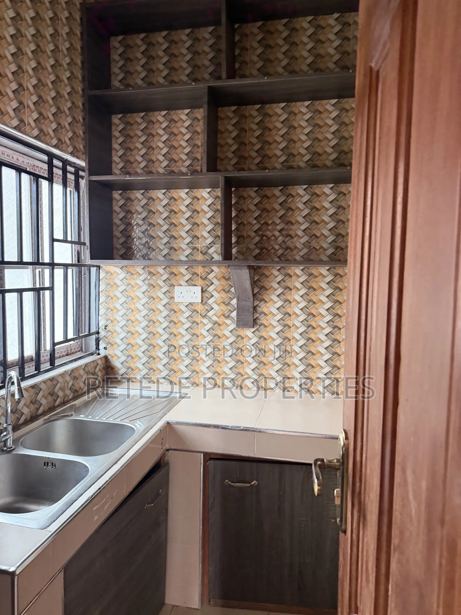 1bdrm Apartment in Retede Properties, Atwima Kwanwoma for rent