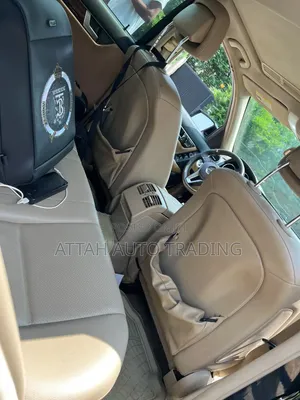 Mercedes-Benz C300 2014 Black