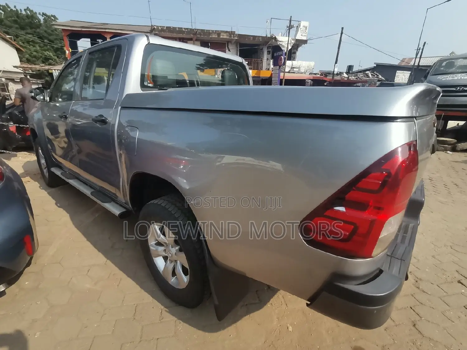 Toyota Hilux Revo Double Cab Petrol 2.7 AWD 2016 Silver