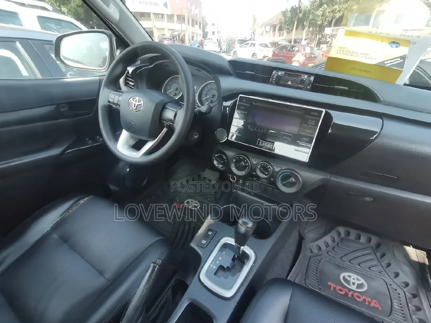 Toyota Hilux Revo Double Cab Petrol 2.7 AWD 2016 Silver